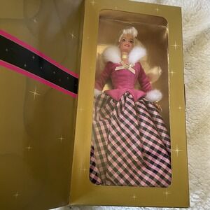 Barbie Winter‎ Rhapsody Avon Special Edition Blonde 1996 Mattel 16353 NIB